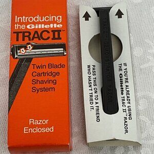 Gillette Trac II Twin Blade Razor Enclosed Shaving System‎